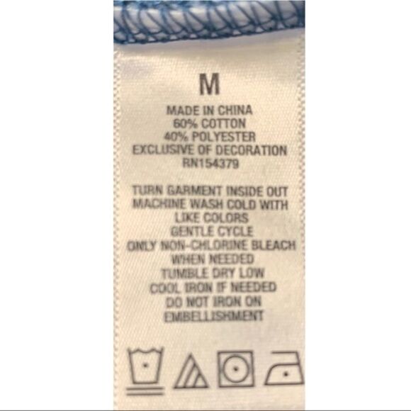 NWOT Women’s Aeropostale NYC Classic Tee. - Picture 8 of 8